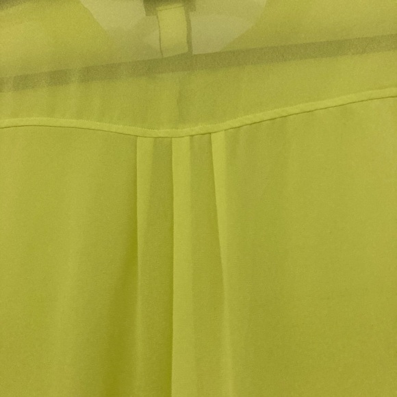 Yellow/green sheer Torrid blouse. Sleeveless sz 2 - Picture 8 of 9